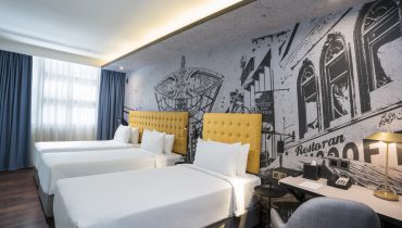 Travelodge-City-Centre-Friend-and-Family-Triple-with-3-Single-Beds Travelodge-City-Centre-Friend-and-Family-Triple-with-3-Single-Beds