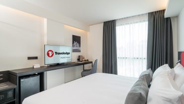 Travlodge-Phuket-Town-Disabled-Room-DIS