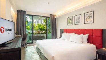 Travelodge-Phuket-town-standard-terrace