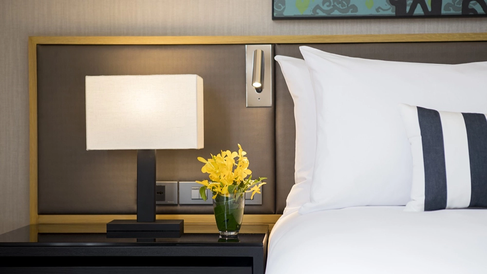 TLSB-Room-Family-And-Friends-Connecting5