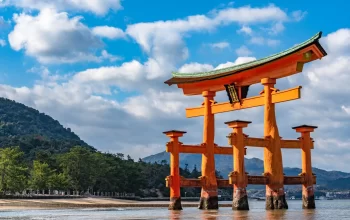 Otorii gate at Itsukushima Shrine | Travelodge Hotels Asia