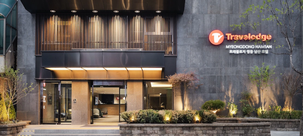 Front entrance of Travelodge Myeongdong Namsan, a modern korea hotel offering easy access to Seoul nightlife and attractions.